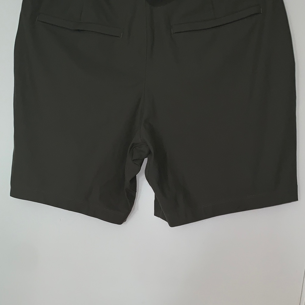 lululemon athletica Men's ABC Classic Fit Shorts Grey Sage - Picture 2 of 13